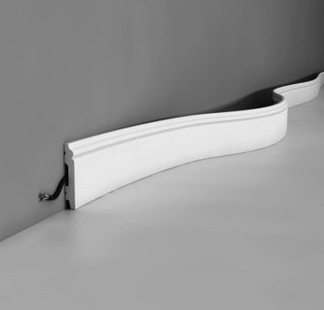 Listwa przypodłogowa Orac Decor SX165 Flex gięta